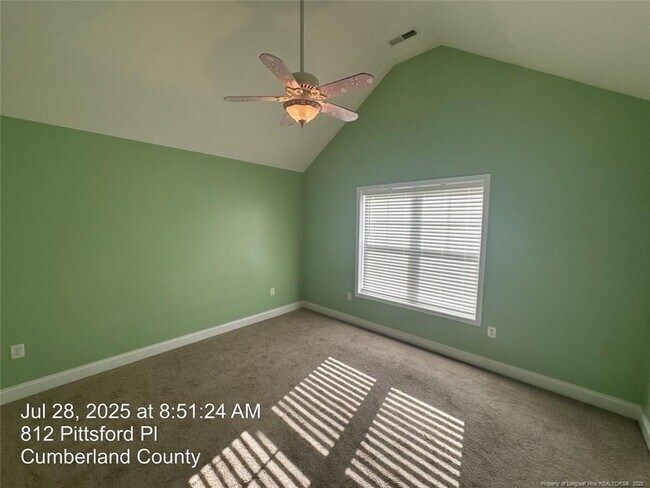 Building Photo - 812 Pittsford Pl