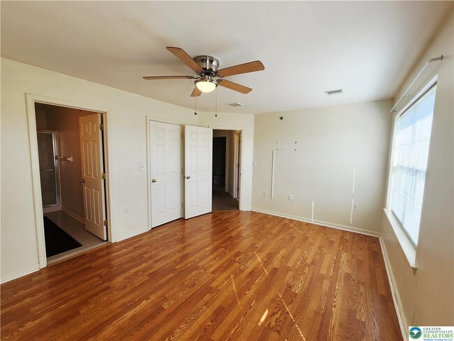 Building Photo - 974 Nittany Ct