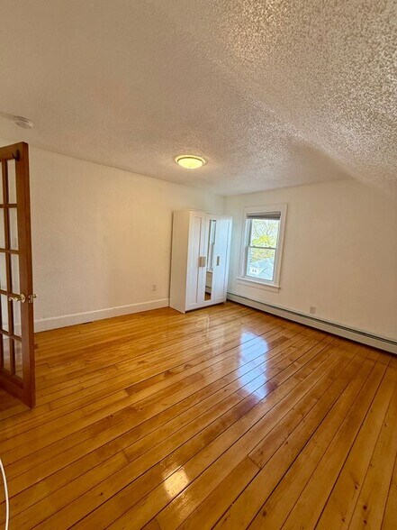 Building Photo - 22 Norris Ave