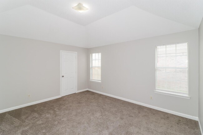 Building Photo - 3538 E Regency Park Cir