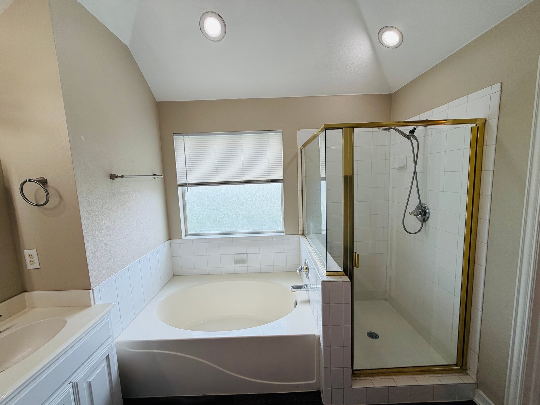 Building Photo - 5808 Blackmon Ct