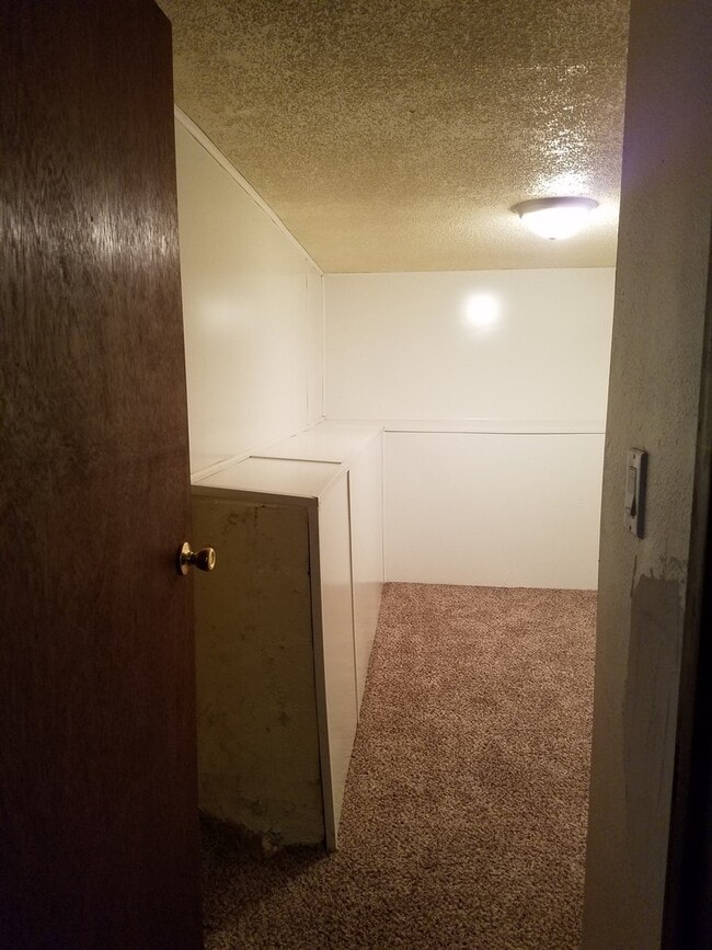 Building Photo - 1 bedroom apartment near PSNS