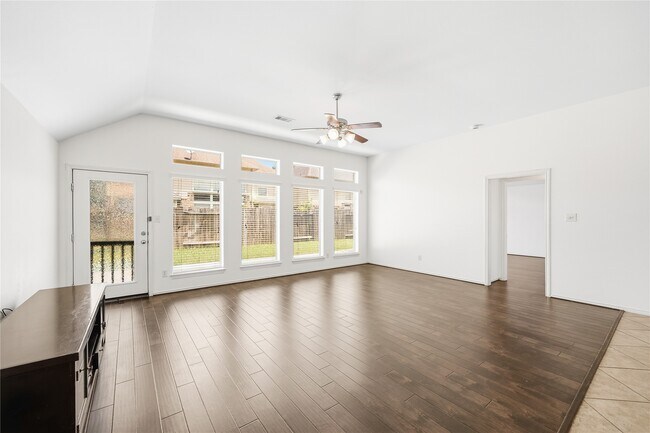 Building Photo - 3802 Windmill Links Dr