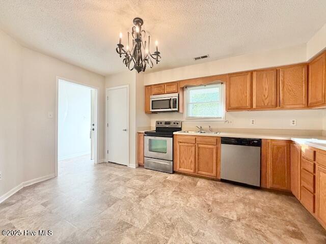 Building Photo - 1015 Springdale Dr