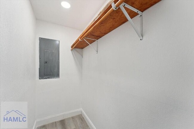 Building Photo - 8576 E B Cooper Hwy