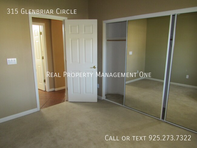 Building Photo - 315 Glenbriar Cir