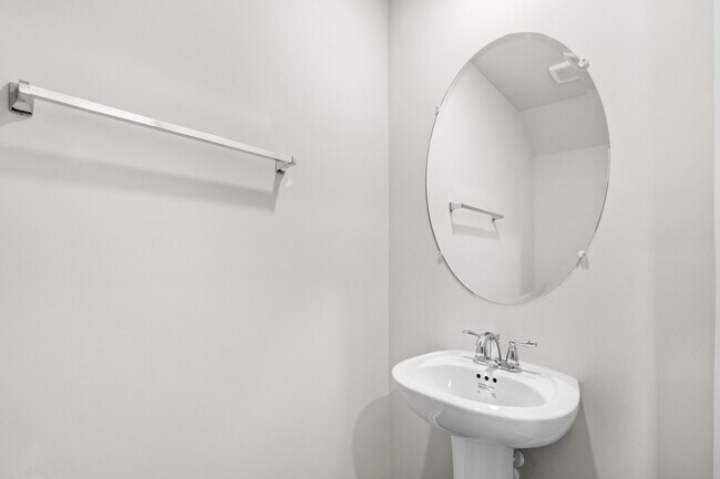 Building Photo - 608 Rd