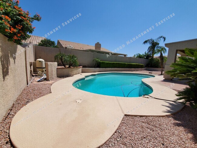 Building Photo - 3 BEDROOM WITH POOL NORTH SCOTTSDALE