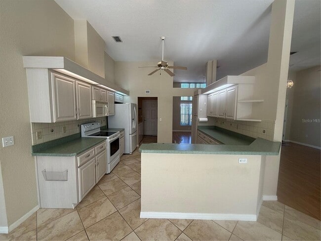 Building Photo - 6541 SW 111th Loop