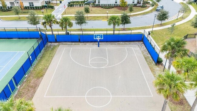 Building Photo - 14037 Kauai Dr