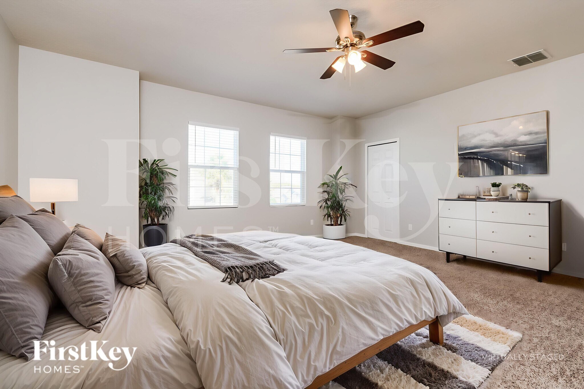 Building Photo - 2501 Isabela Terrace