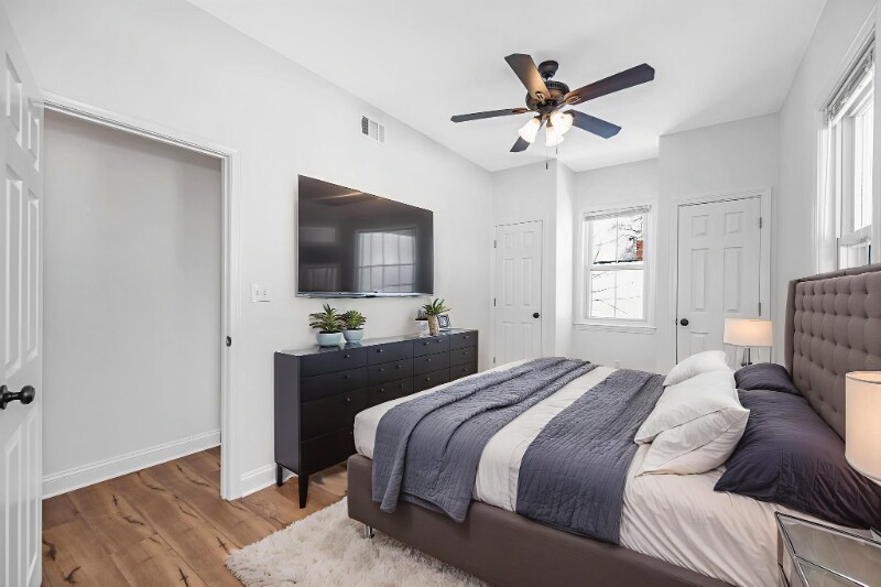 Building Photo - 12 Broadway St