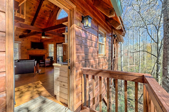 Building Photo - 266 Peaceful Waters Cir