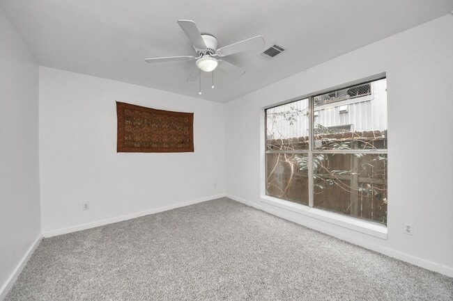 Building Photo - 1428 Bailey St