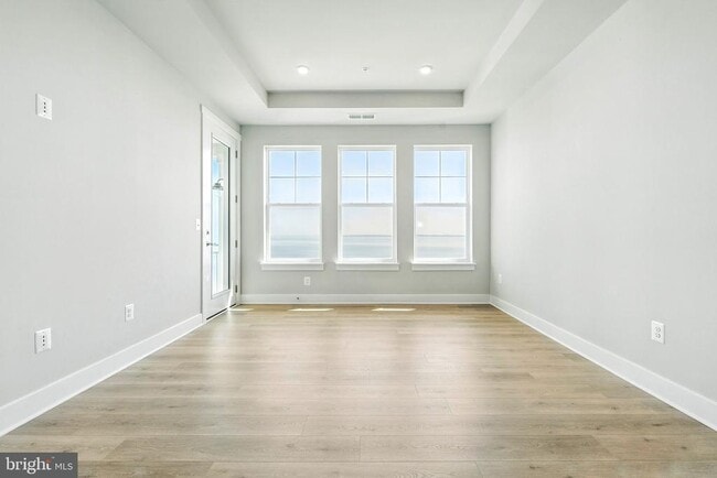 Building Photo - 218 Switchgrass Wy