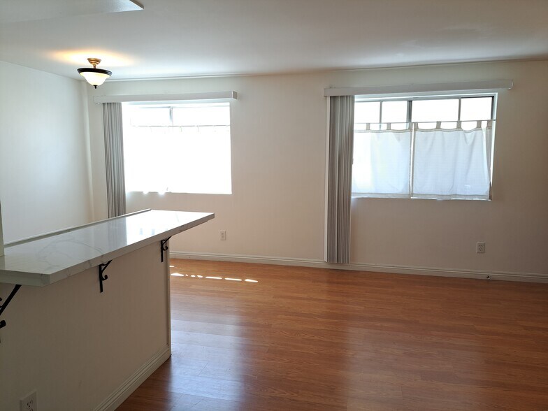 Living Room B - 5232 Wilkinson Ave