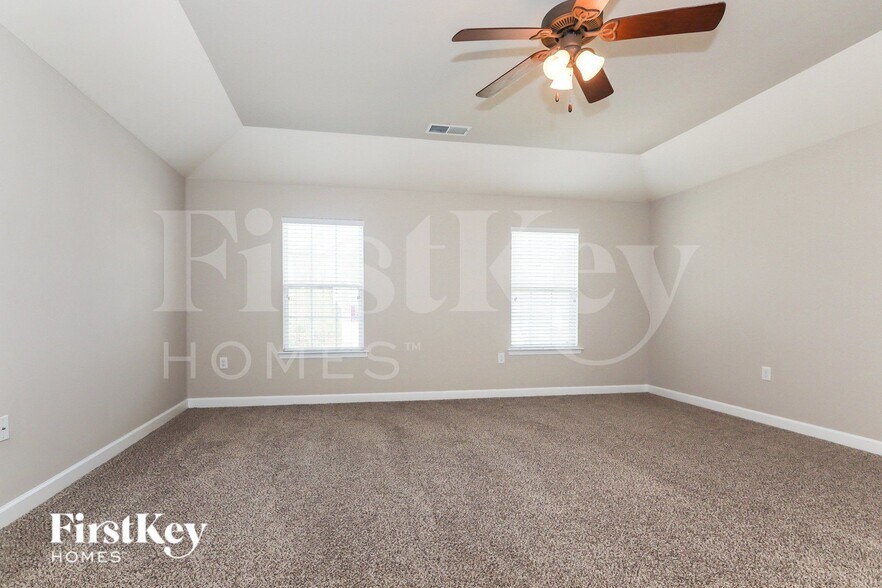 Building Photo - 4210 High Shoals Dr