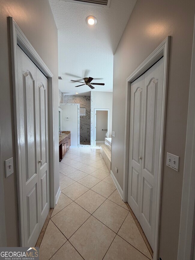 Building Photo - 108 Heron's Nest Cir