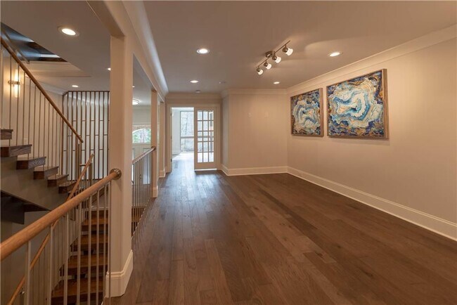 Building Photo - 172 Oxbo Rd