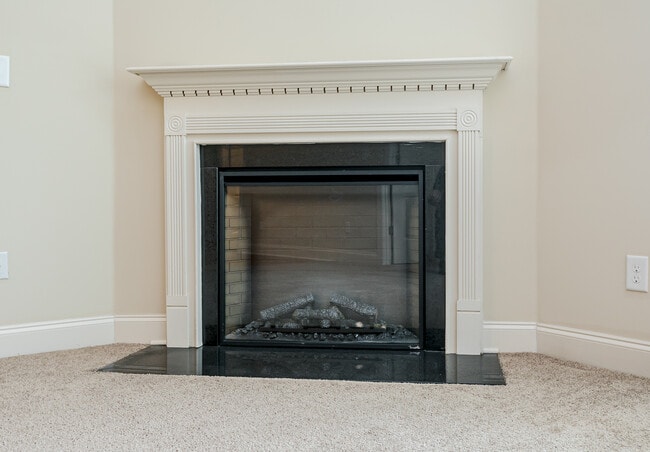 Building Photo - 948 Erika Ln