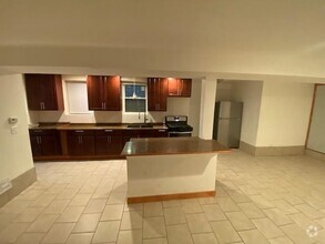 Building Photo - 2 bedroom in CHICAGO IL 60653