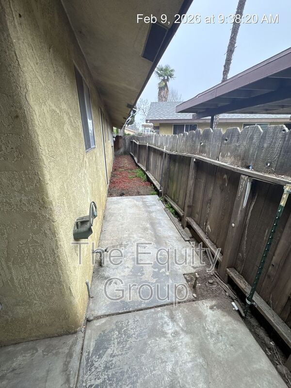 Building Photo - 3507 W Colonial Ave