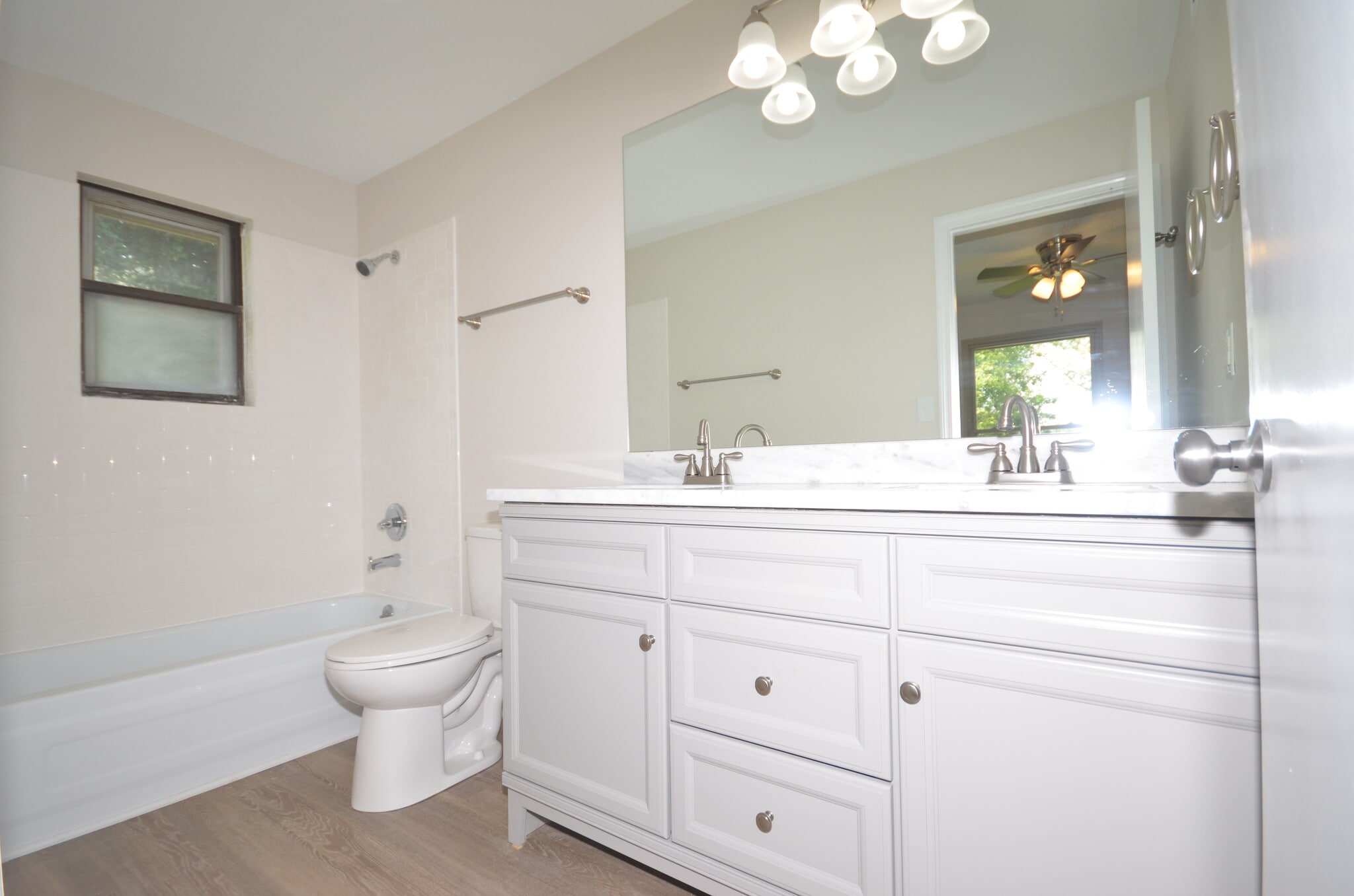 Building Photo - 9205 Foxtail Ct