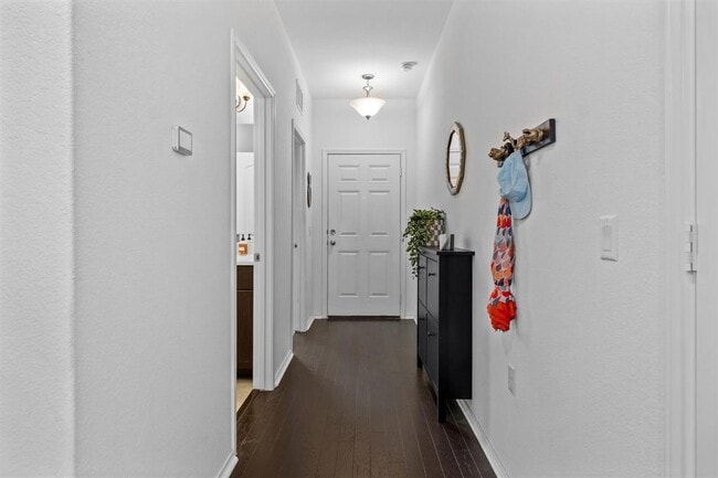 Building Photo - 6809 Ellsworth Walk