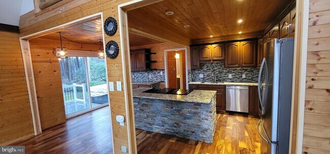 Building Photo - 151 Bollinger Rd