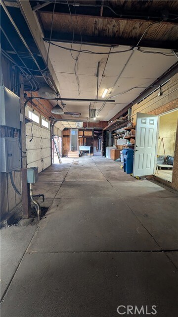 Building Photo - 546 Griswold Ave