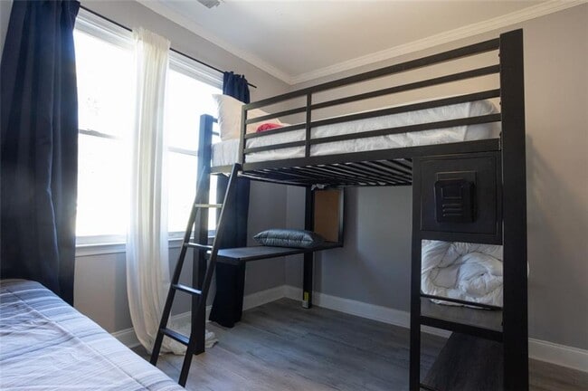 Building Photo - 4867 Pinnacle Dr