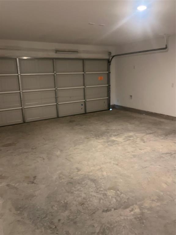 Building Photo - 25653 Rose Creek Dr