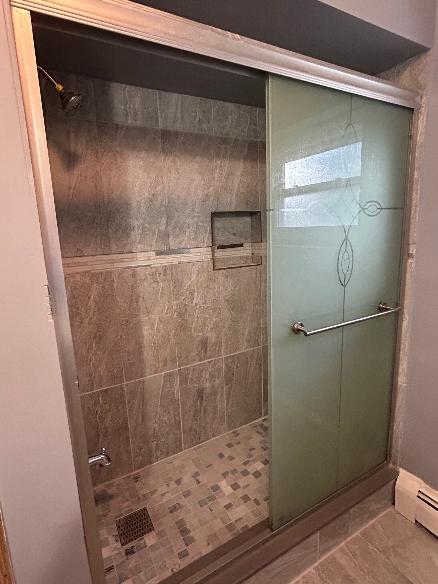 Building Photo - 5714 N Lowell Ave