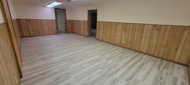 Building Photo - 2232 S 34th St