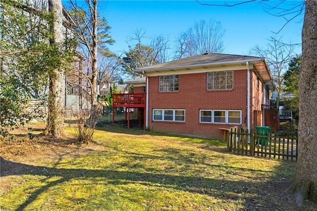 Building Photo - 1032 Standard Dr NE