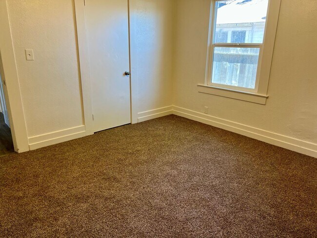 Building Photo - Charming 3 Bed / 2 Bath Home in the Tower District