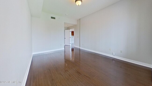 Building Photo - 1478 Riverplace Blvd