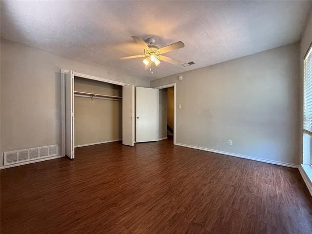 Building Photo - 734 Londonderry Ln