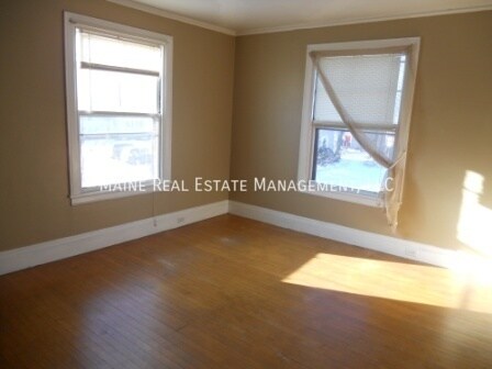Building Photo - 189 Forest Ave