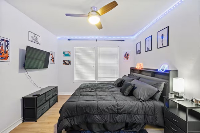 Building Photo - Meadowheath Drive