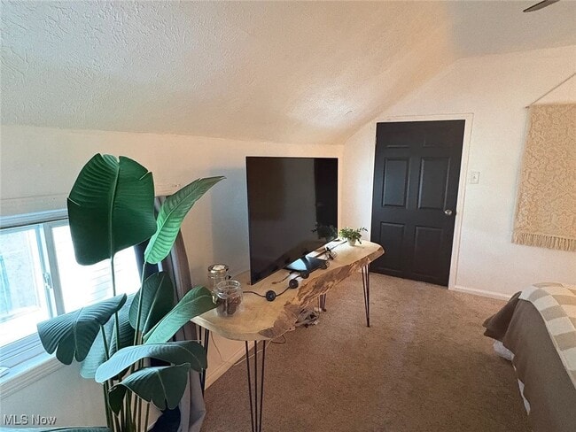 Building Photo - 3915 John Ave