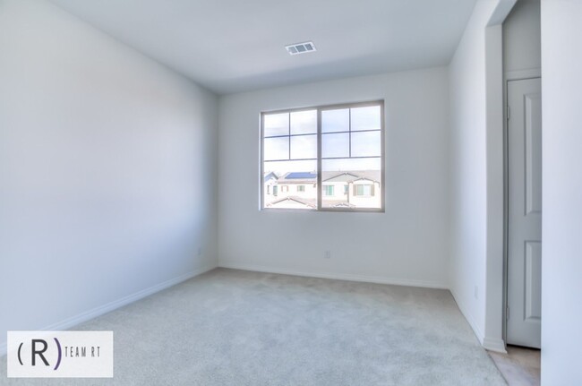 Building Photo - Must See Brand New Home in the Heart of Ea...