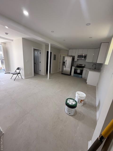 Building Photo - 169-19 69th Ave