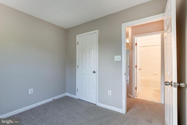 Building Photo - 4719 Springmaid Ln