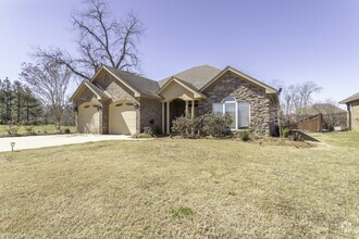 Building Photo - 5906 Amberwood Dr