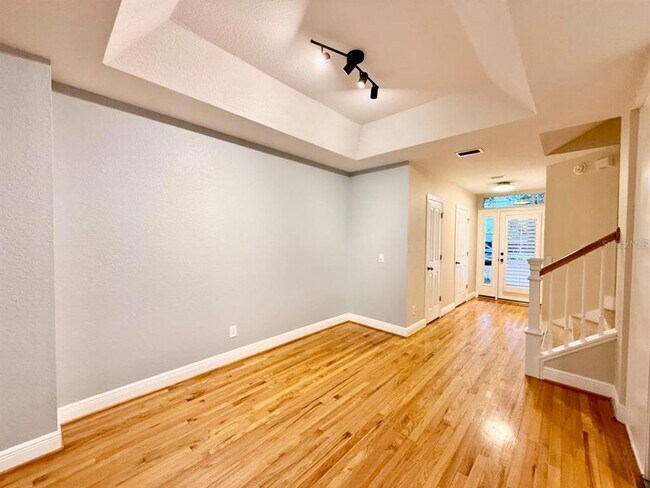 Building Photo - 2920 W El Prado Blvd