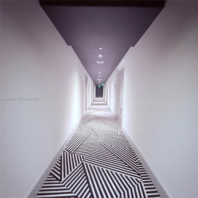 Building Photo - 55 SW 9th St