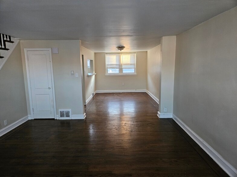 Building Photo - 7952 Provident St