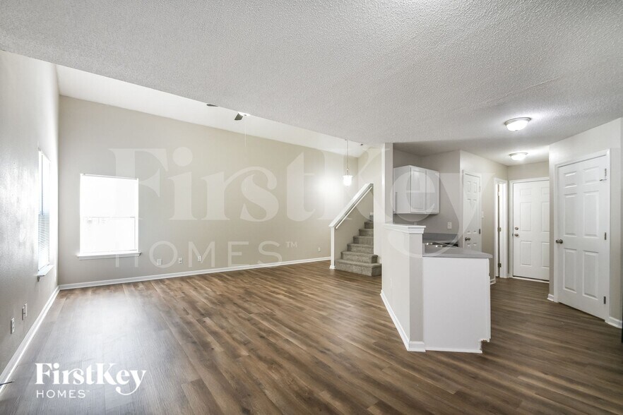 Building Photo - 16700 Aulton Dr