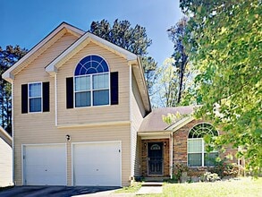 Building Photo - 660 Escalade Dr